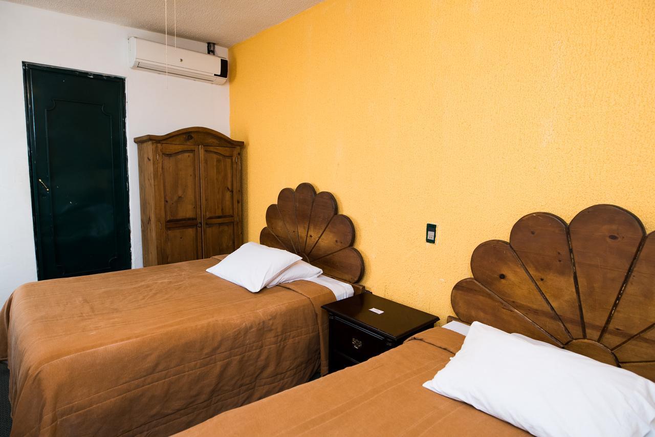 Hotel Maria Elena Дуранго Екстериор снимка