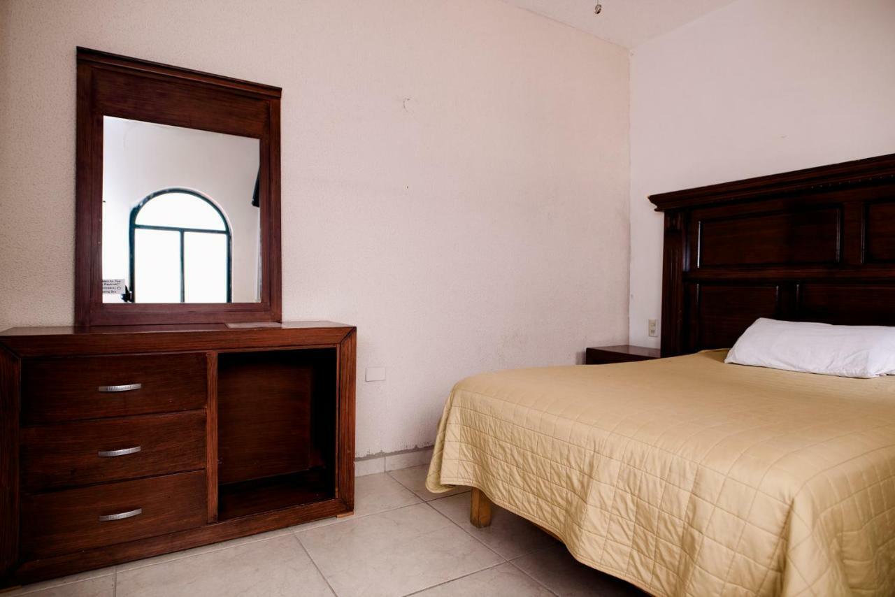 Hotel Maria Elena Дуранго Екстериор снимка